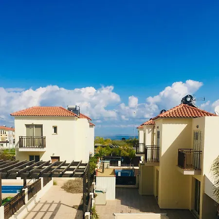 Menelaos ... Villa Paralimni